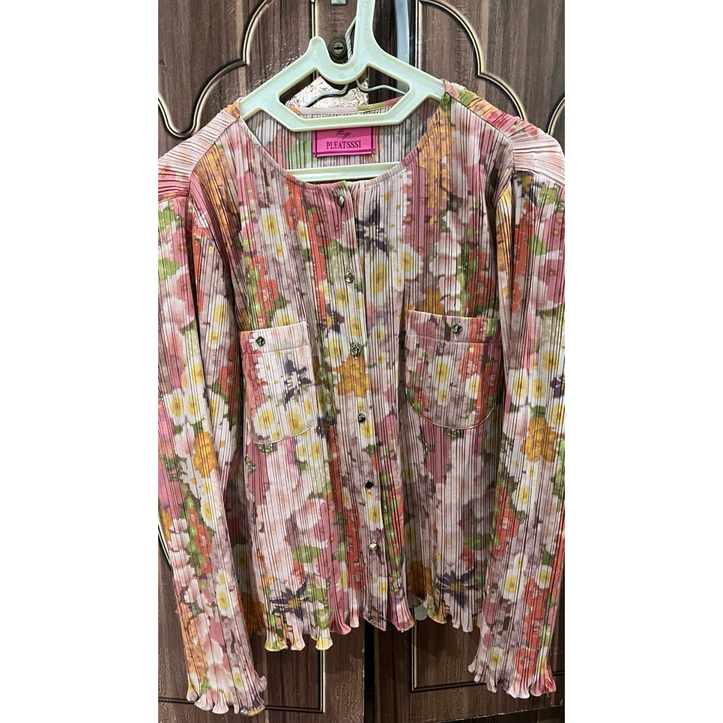 Pleatssi_Preloved
