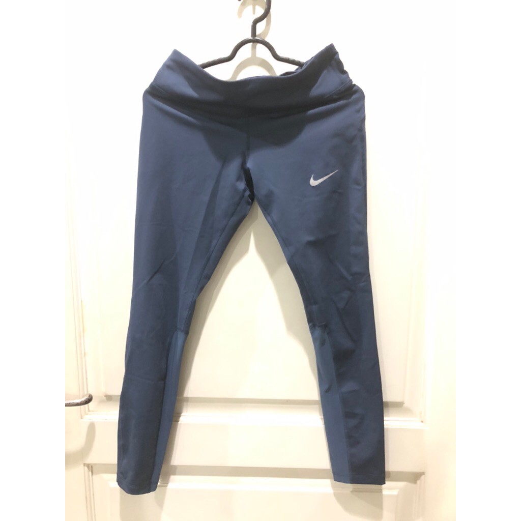 preloved Legging sport Wonen Nike size S
