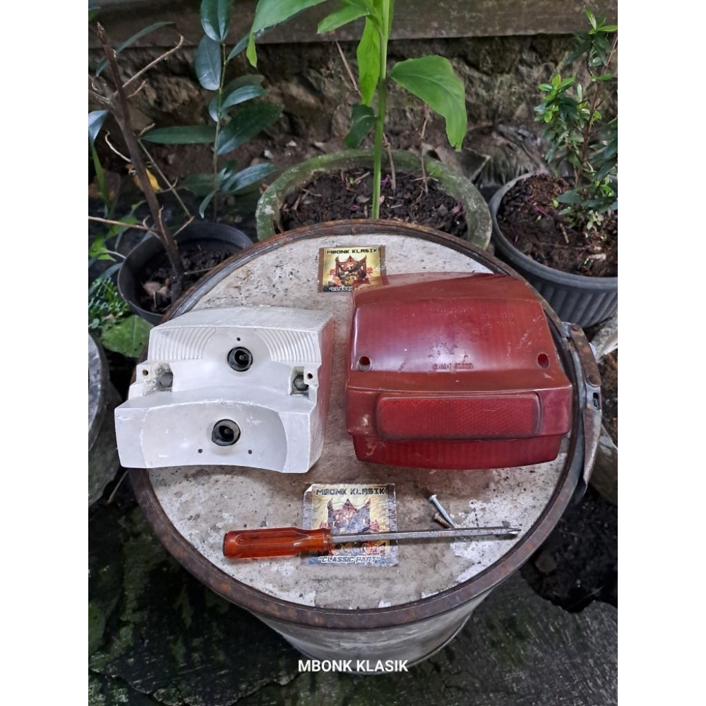 stoplamp dgm triom vespa px exclusive ps strada aom ORIGINAL stoplamp vespa px 150 sport stoplamp ve