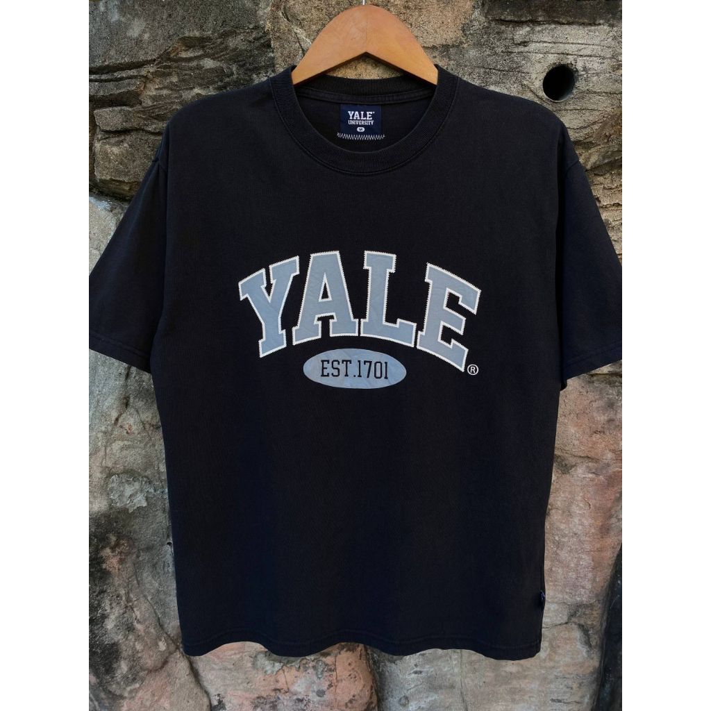 YALE University Boxy Cut Tshirt size M