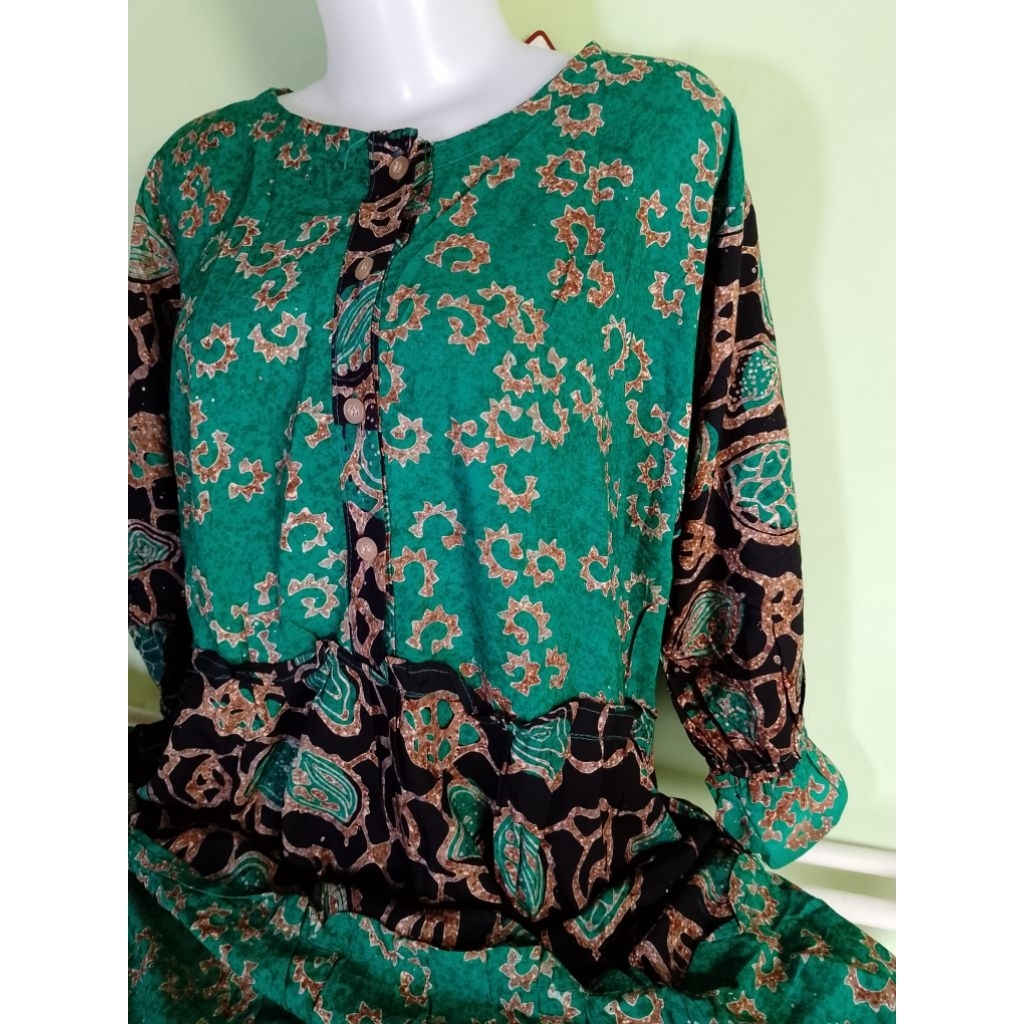 Sekdres susun by putri diana