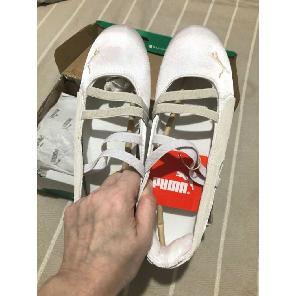 Puma Women Ballet Flat White Slip On Sepatu Wanita Elegant