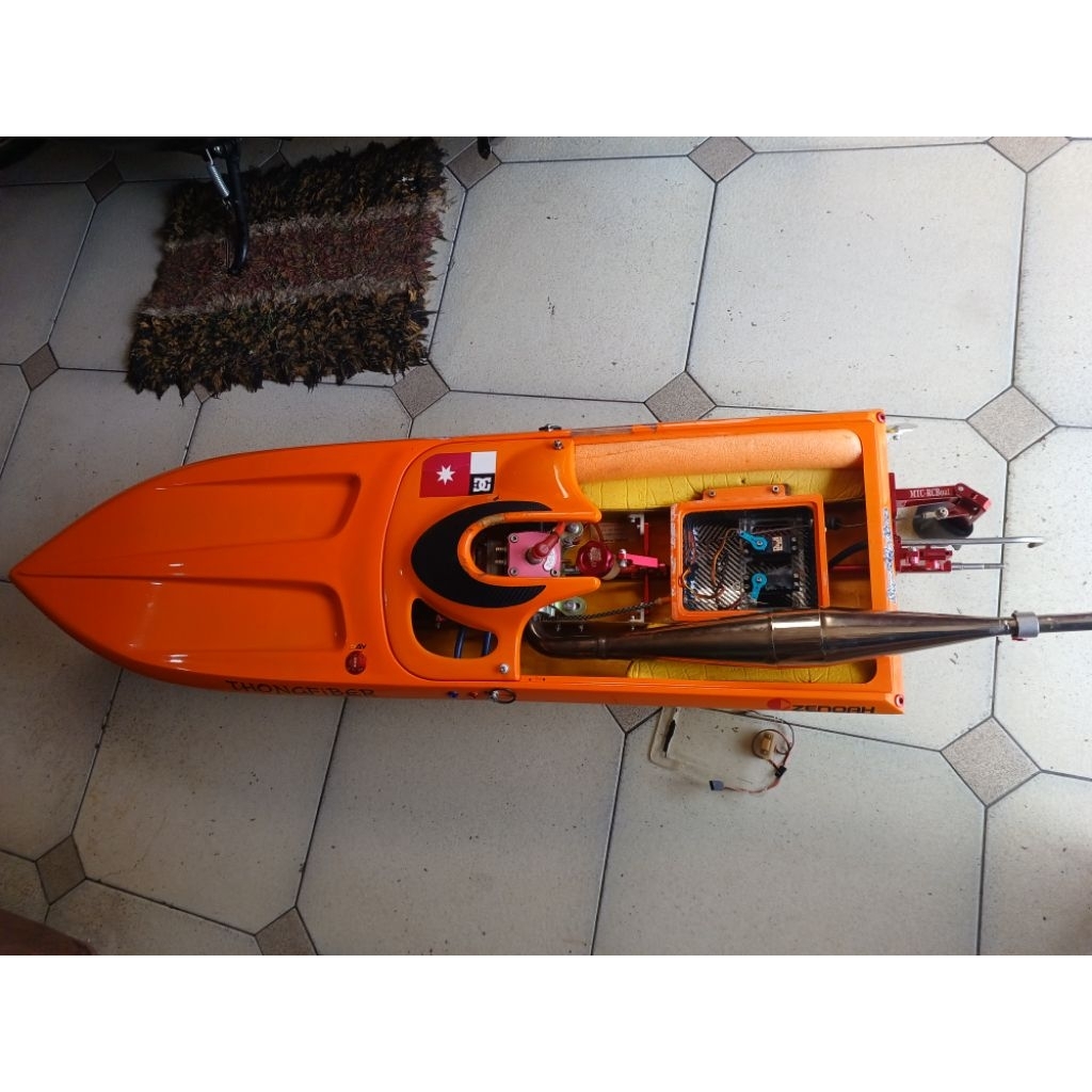 rc boat zenoah 30cc  hull thailand
