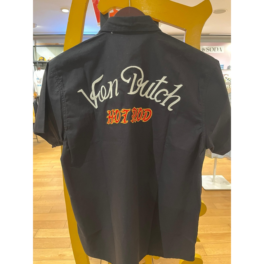 kemeja von dutch