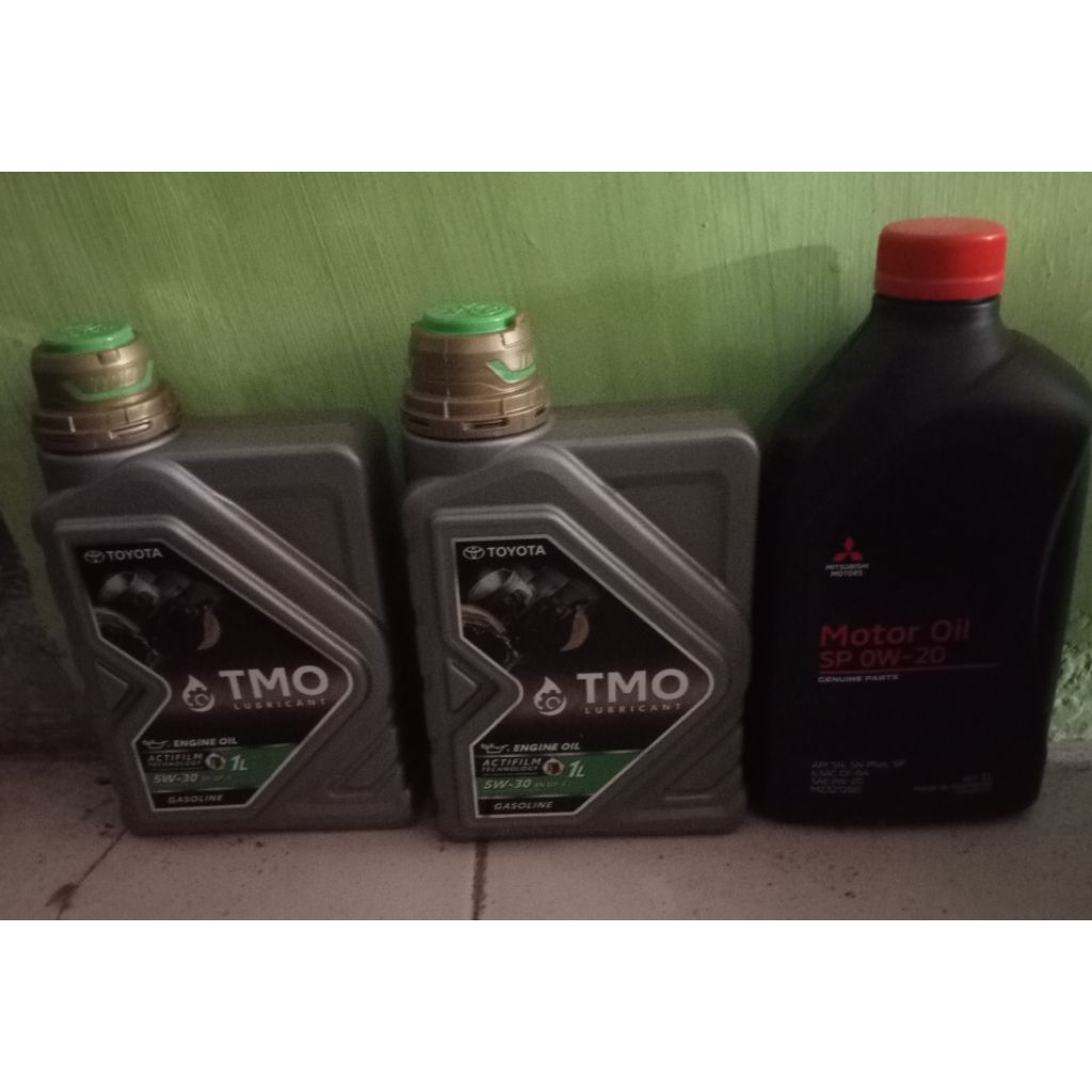 oli mobil Toyota & mitzubisi