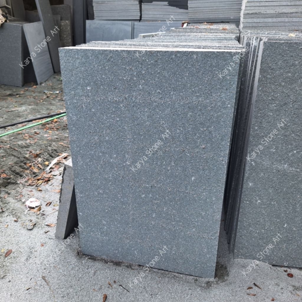 Andesit Bakar 40x60 | Batu Alam Andesit Abu Tulungagung | Batu Granit Bakar