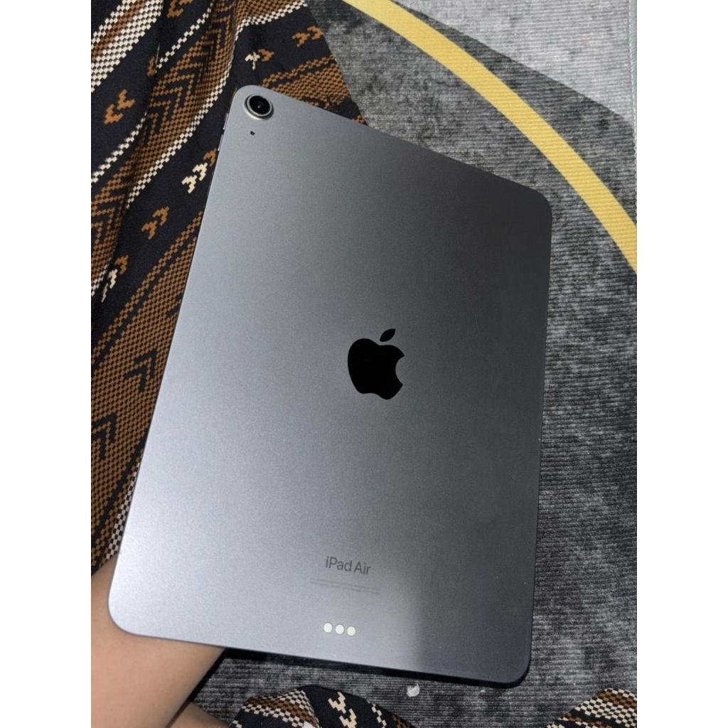IPAD AIR 5 256GB Garansi Inter