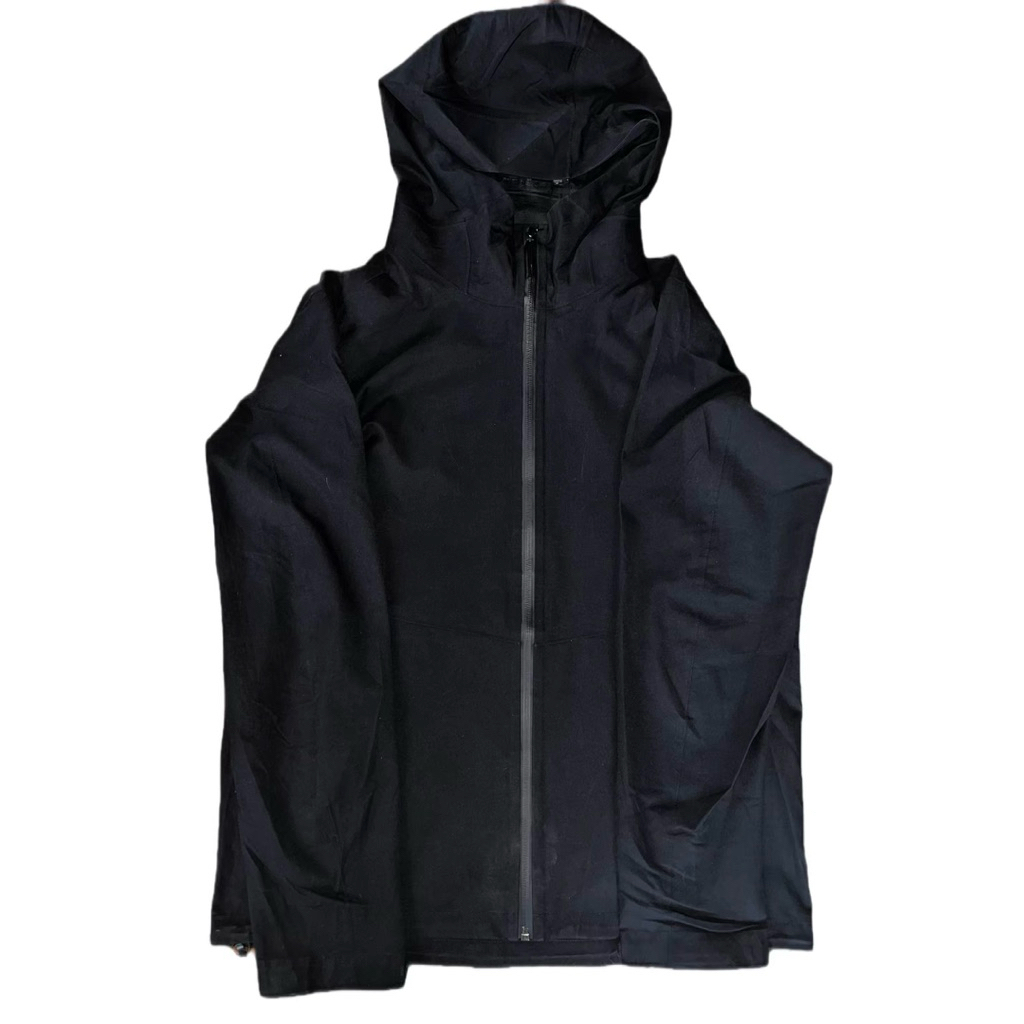 Uniqlo Blocktech Hitam