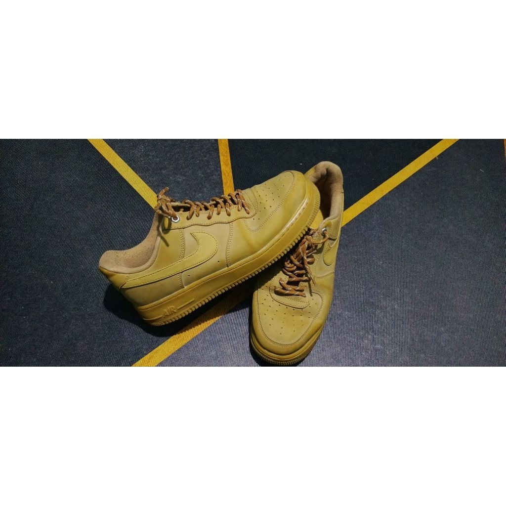 Af 1 pull coklat