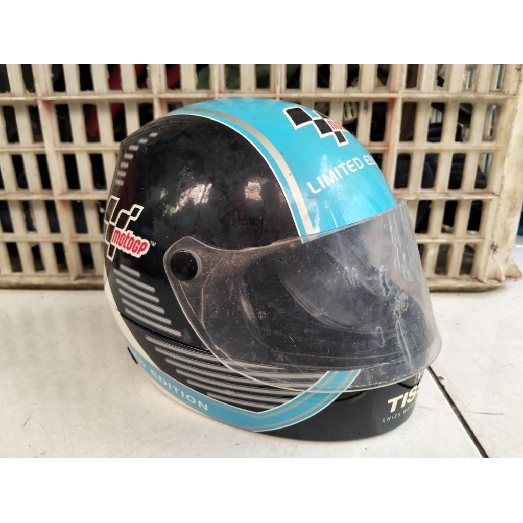 kotak jam tangan bentuk helm Tissot edisi moto GP limited edition