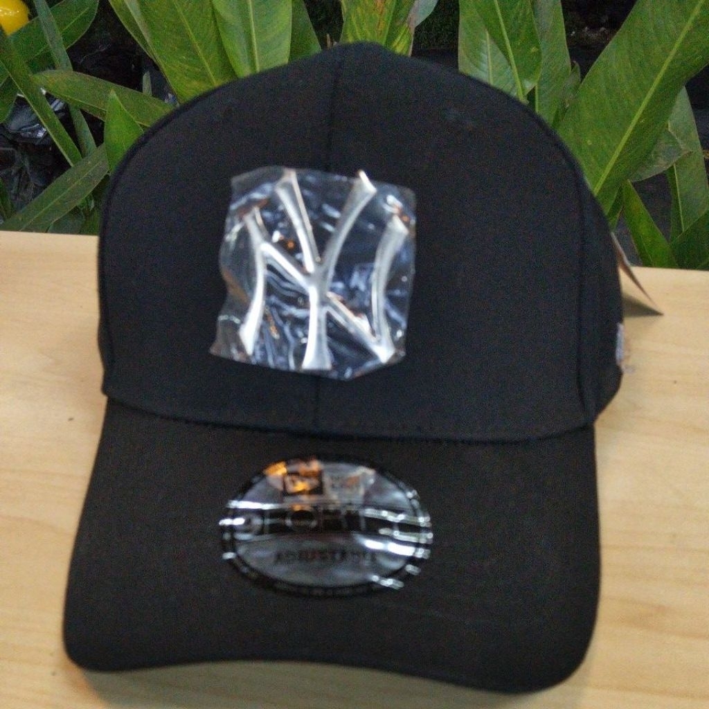 New Era 9Forty Cap Lengkung NY Yankees