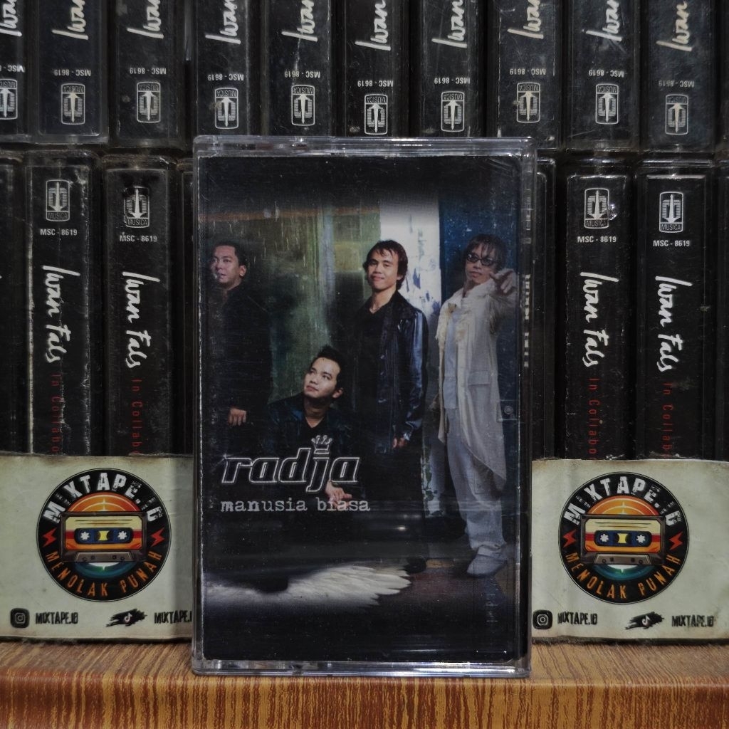 Kaset - Radja - Manusia Biasa - Radio Tape - Kaset Pita - Radio - Pemutar Kaset - Retro - Classic - 