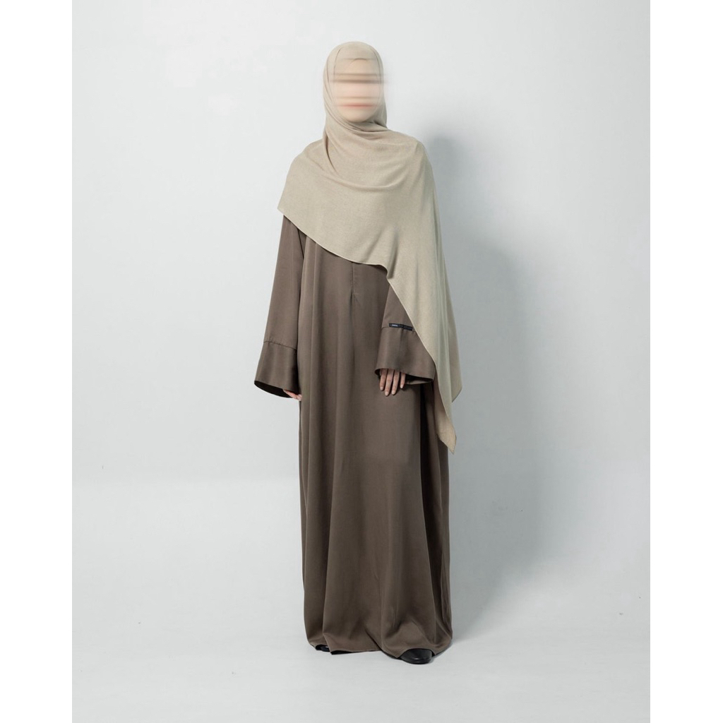 preloved. Taza Neima Abaya Brown Taupe size M