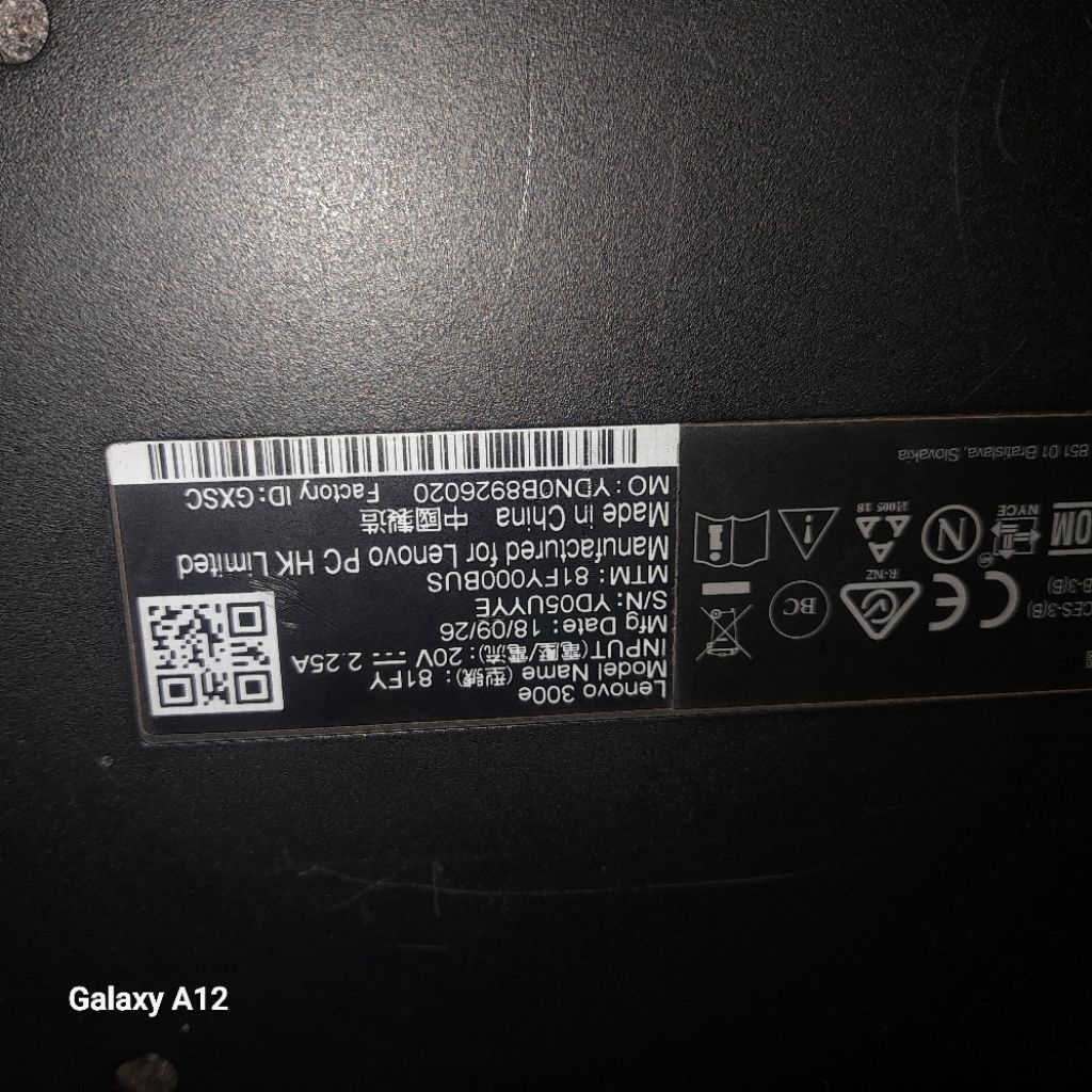 lenovo ideapad 300e No Minus