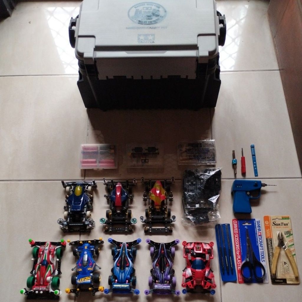 Tamiya mini 4wd tas dan mobil sto stb serta part2x pendukung