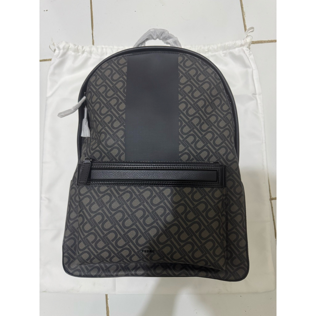 James Backpack Pedro