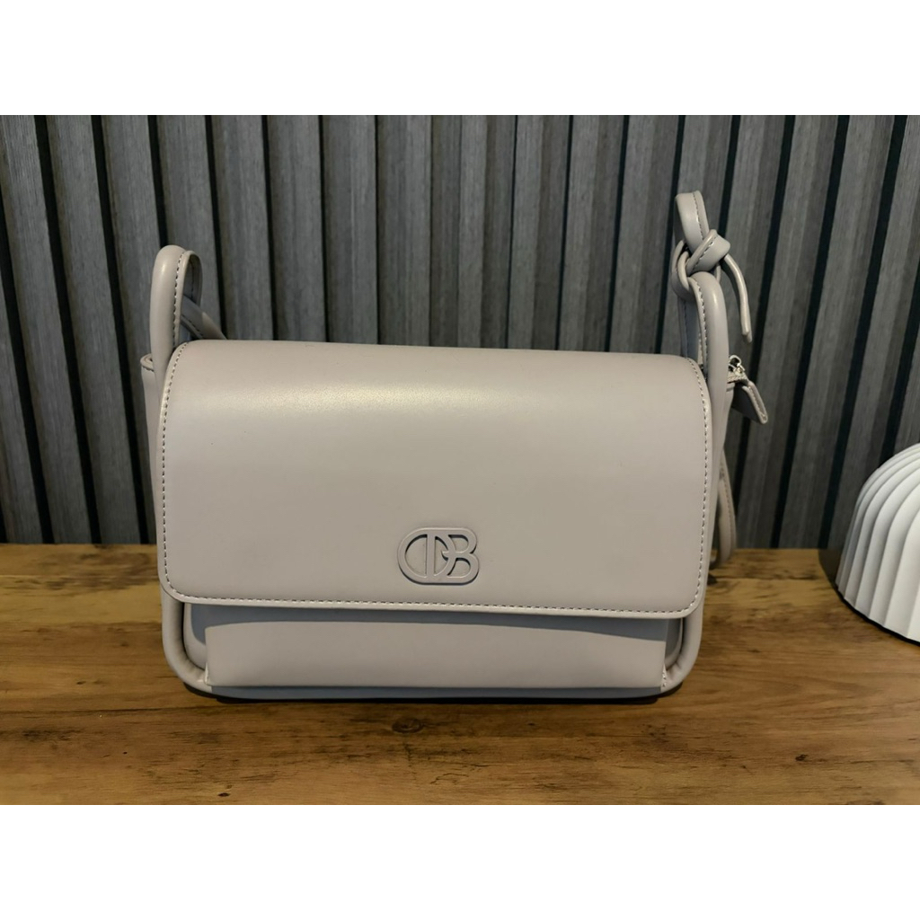 Tas Wanita Obermain Taupe Preloved Like New