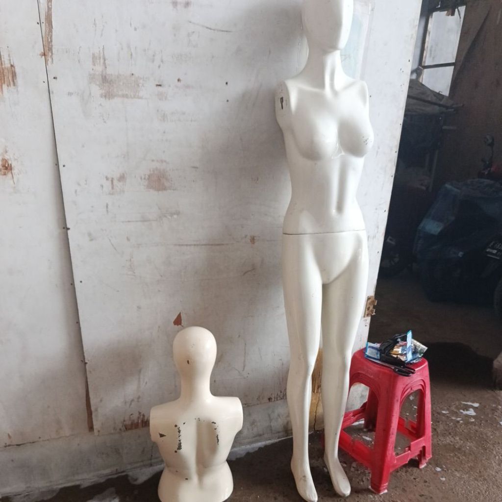 Manekin / patung cowok cewek full sebadan bekas