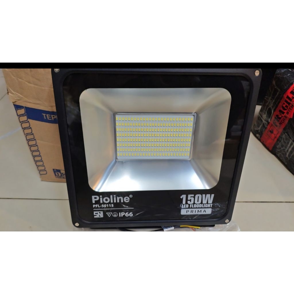 LAMPU SOROT LED 150W PIOLINE / LED TEMBAK 150 WATT Pioline