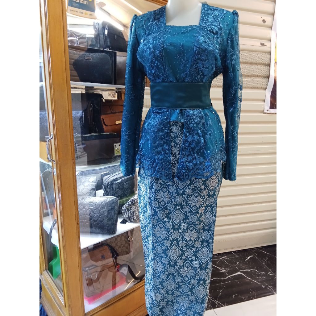 ONE SET ROK KEBAYA SETELAN KEBAYA DAN ROK SONGKET ROK BAHAN SONGKET KEBAYA BAHAN TILE SPRINKEL LENGA