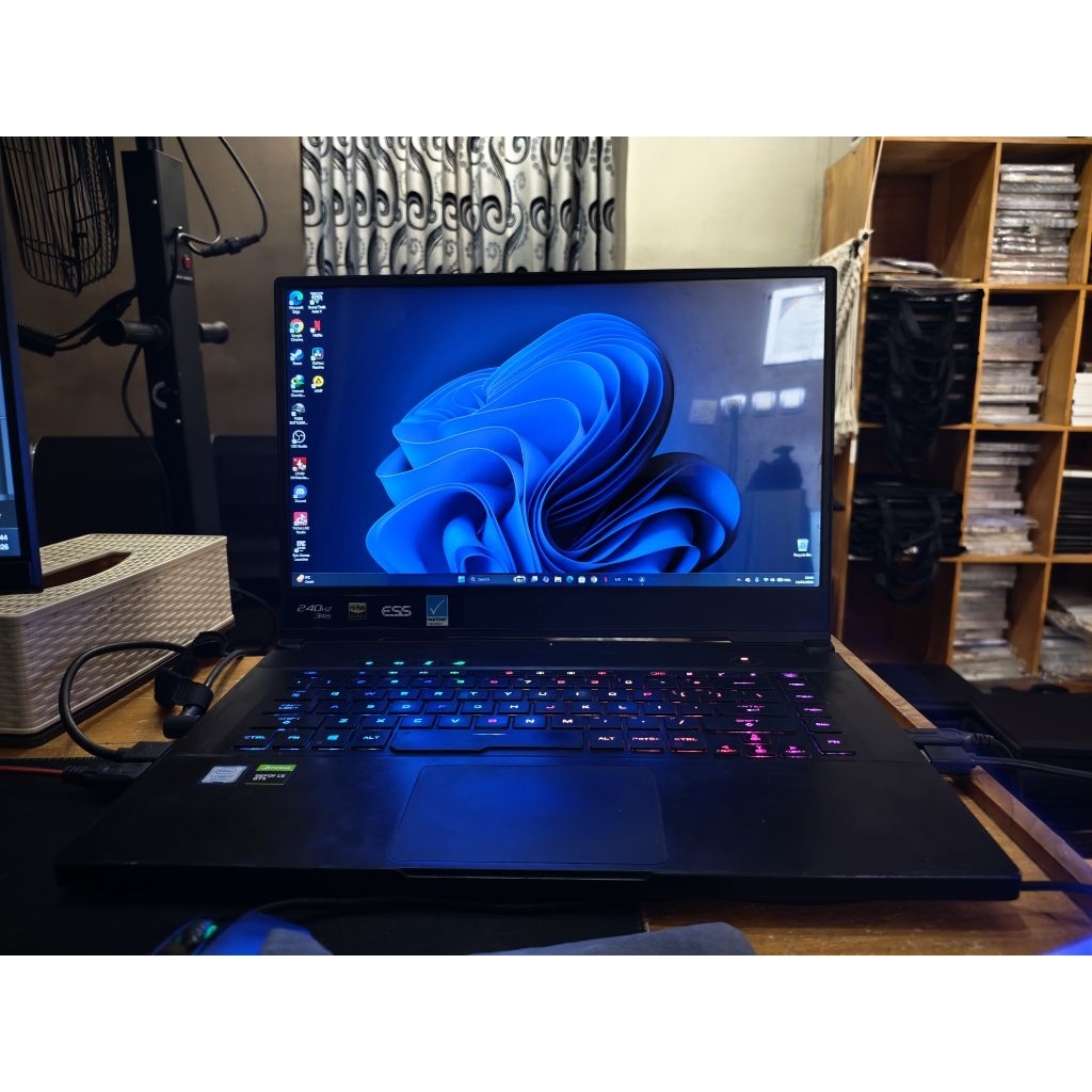 Asus ROG GU502GU i7 16/512 240hz 100% srgb