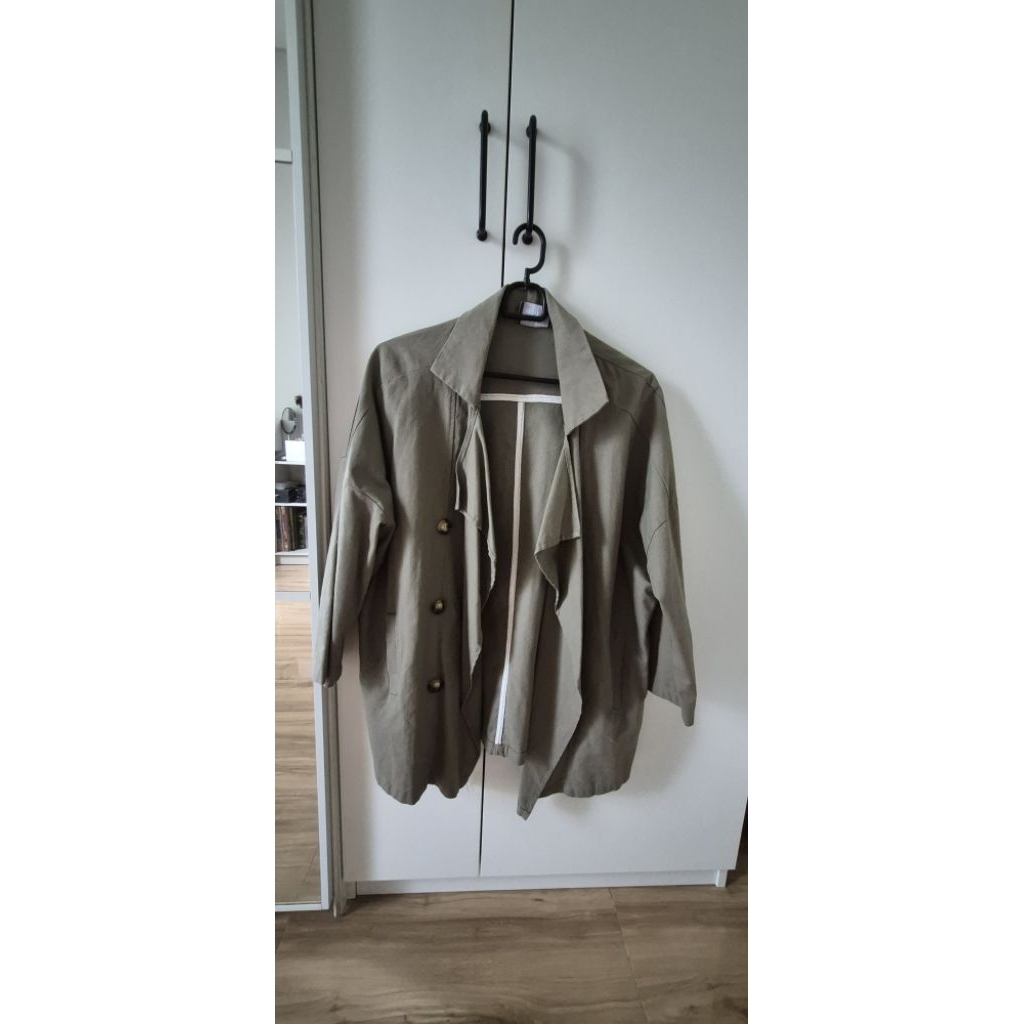 Jaket THIS IS APRIL