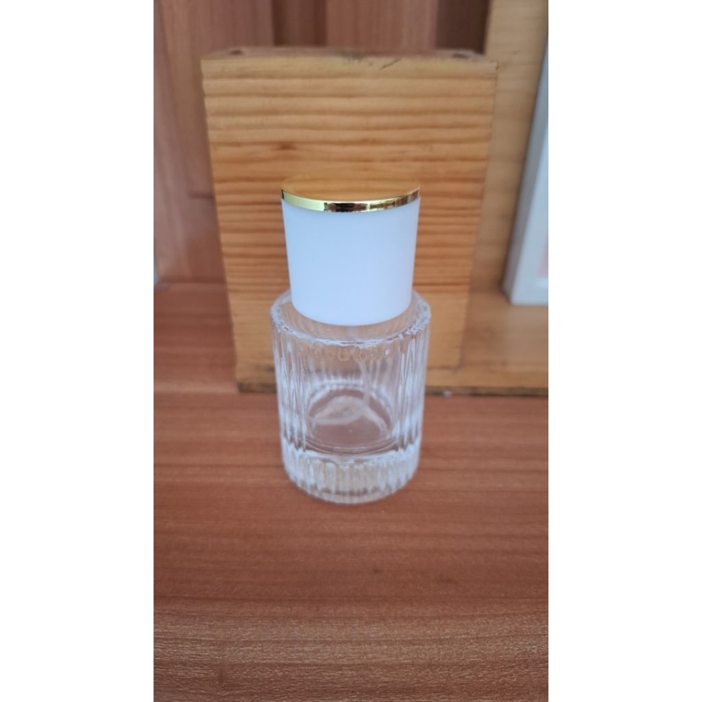 Botol Parfum Chloe 30ml - Desain Elegan, Isi Ulang, Cocok untuk Penggunaan Pribadi