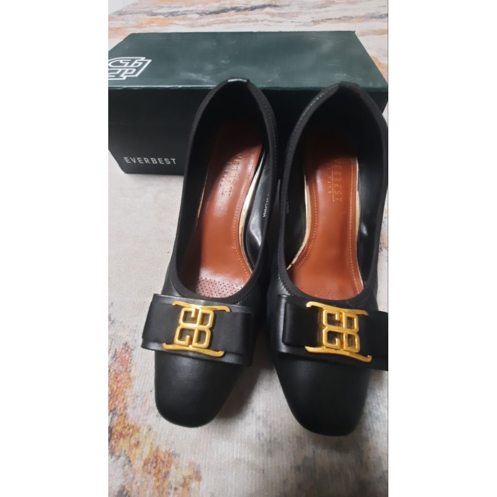 EVERBEST - sepatu wanita preloved size 38