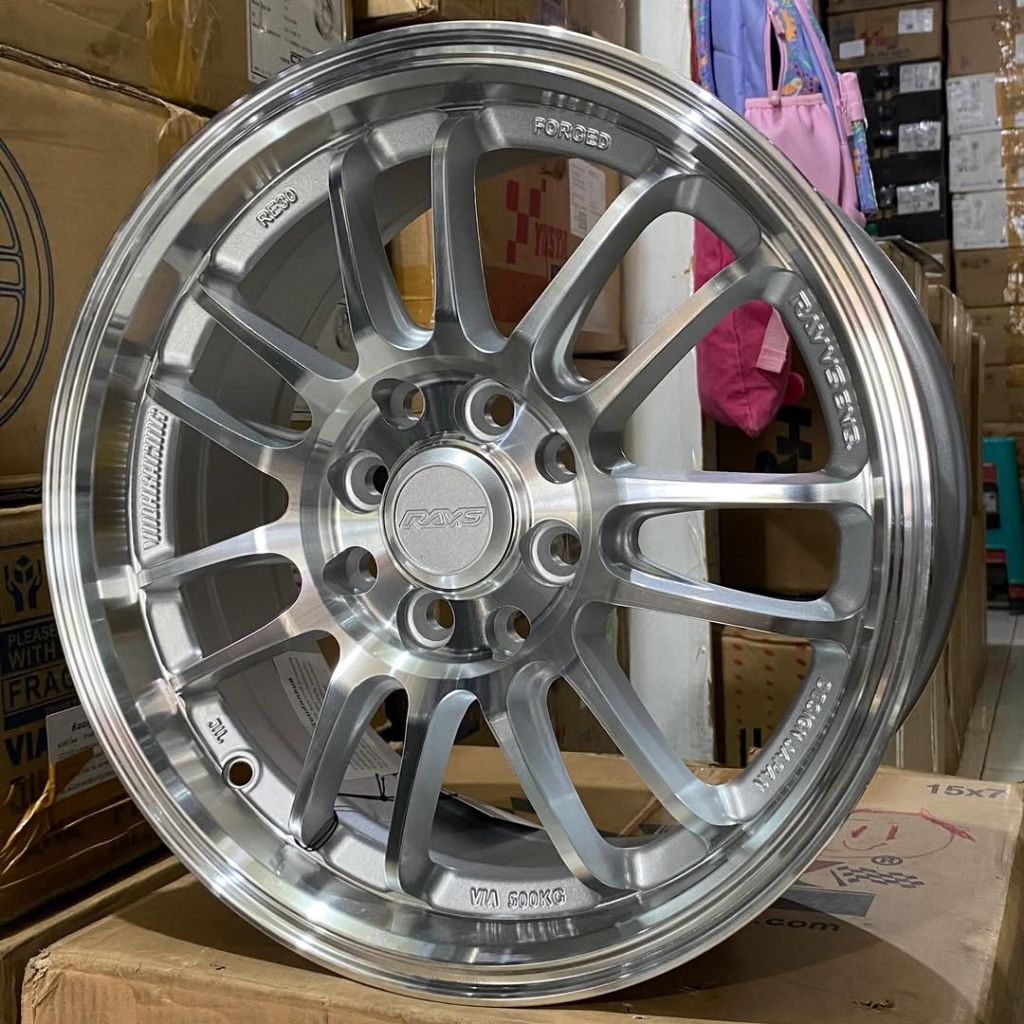 velg RE30 FLOW FORMING ring 15 lebar 6,5 et 42 racing r15 velg mobil Avanza Xenia Livina Wuling bing