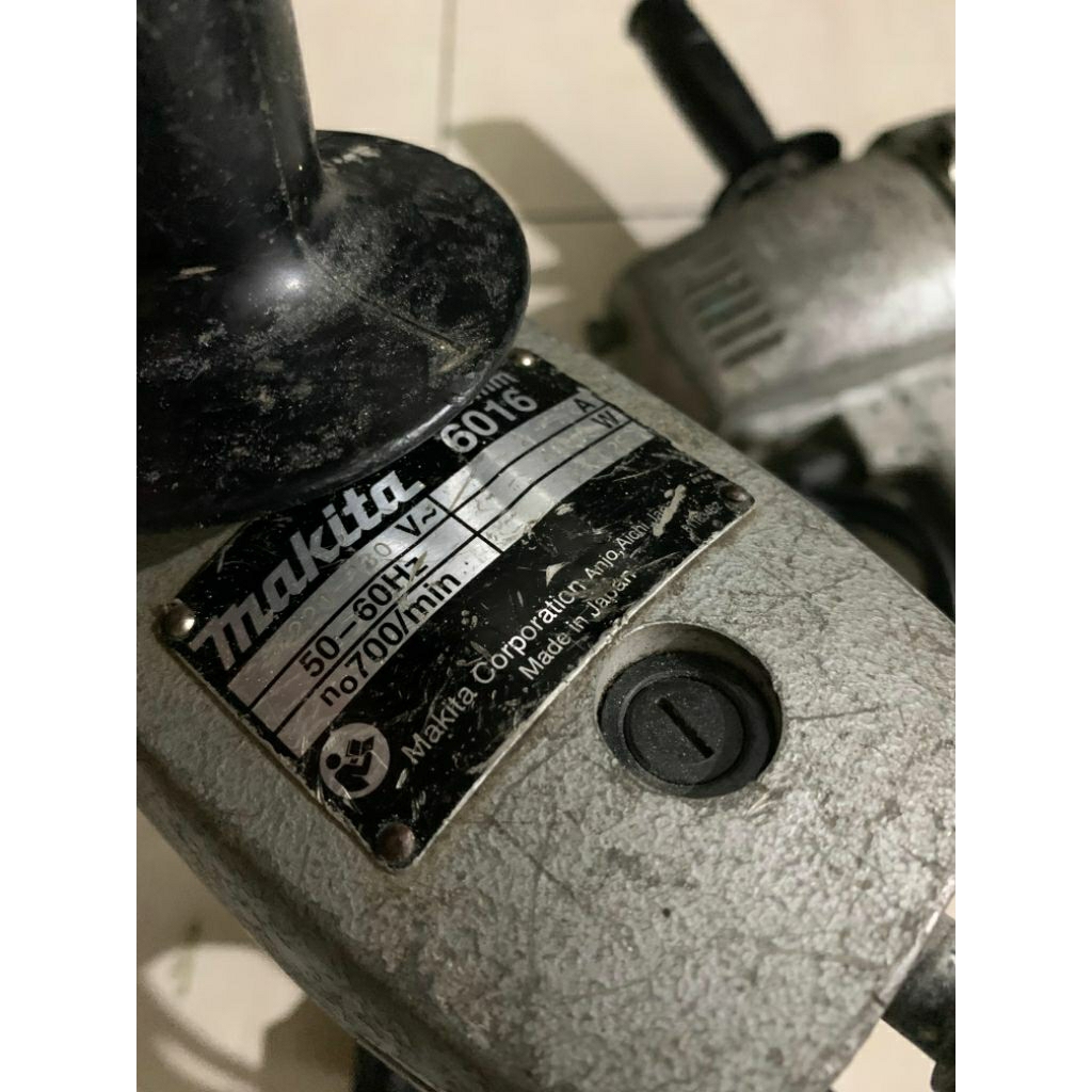 bor  body besi MAKITA 16MM 6016 second berkualitas