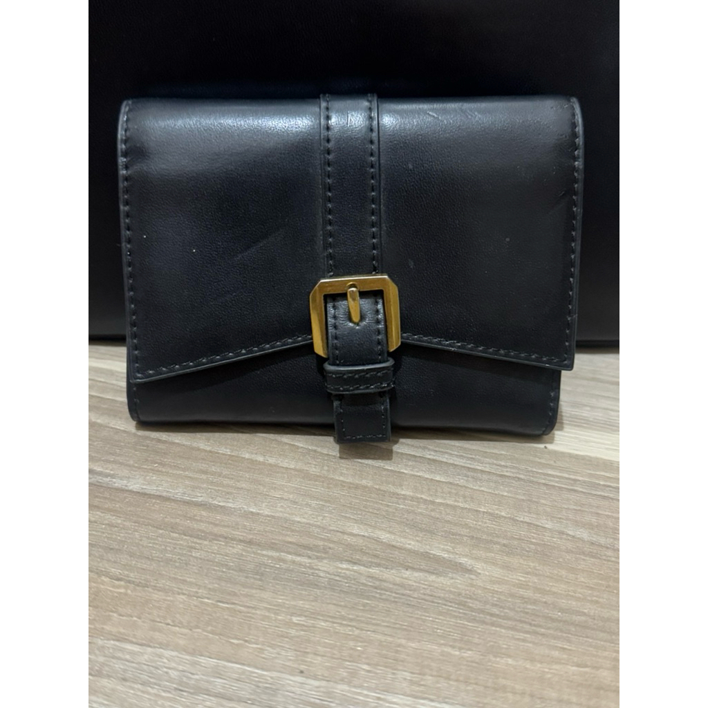 Dompet Charles and Keith preloved