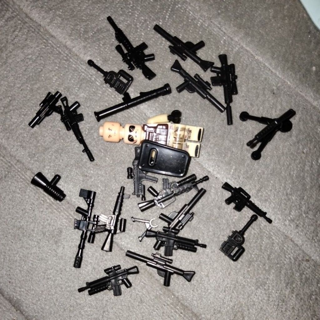 Lego tentara kw