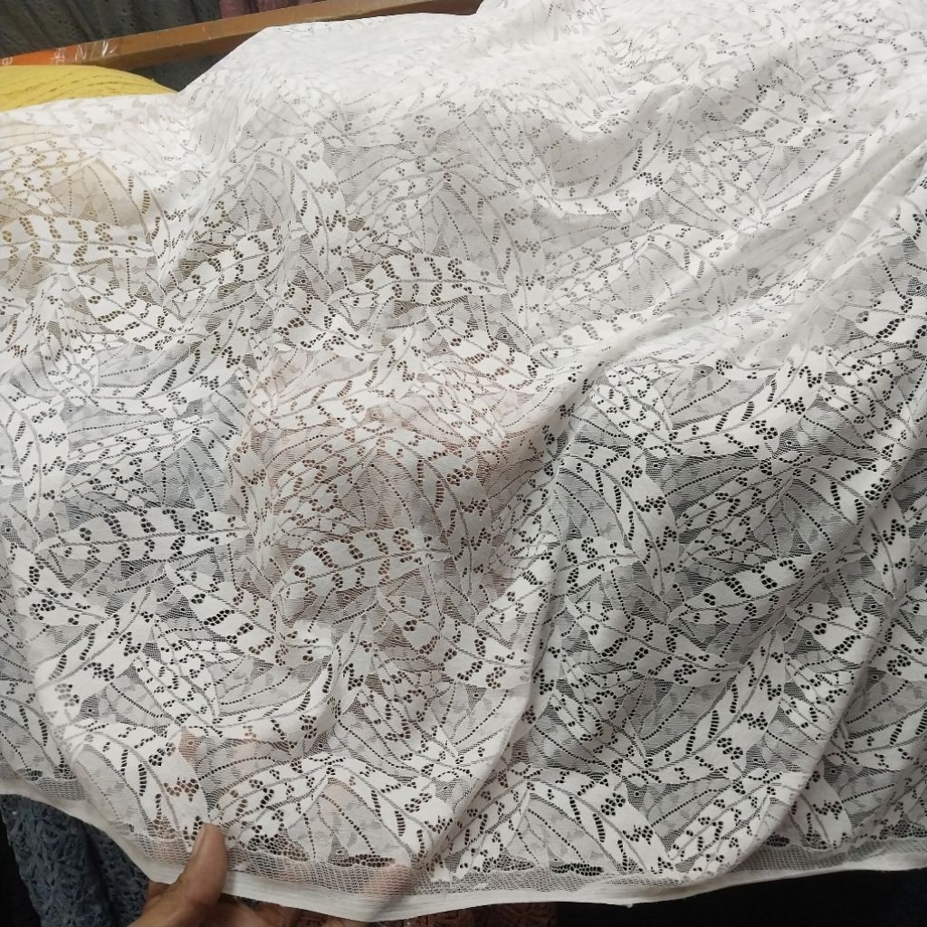 Kain bahan brukat lace stretch brukat kebaya melar (harga per 0,5 meter)