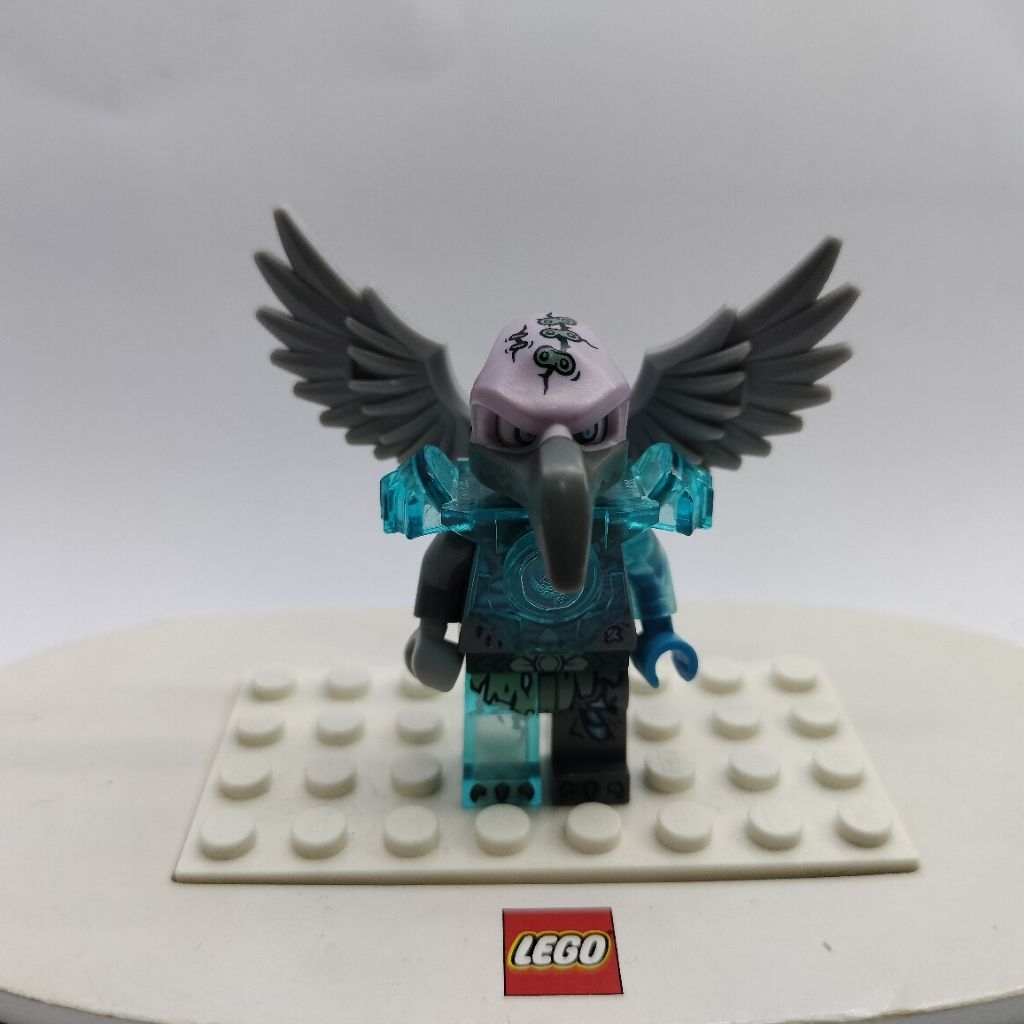 loc096 - Minifigure Lego Chima Vornon Trans-Light Blue Armor Sesuai Foto