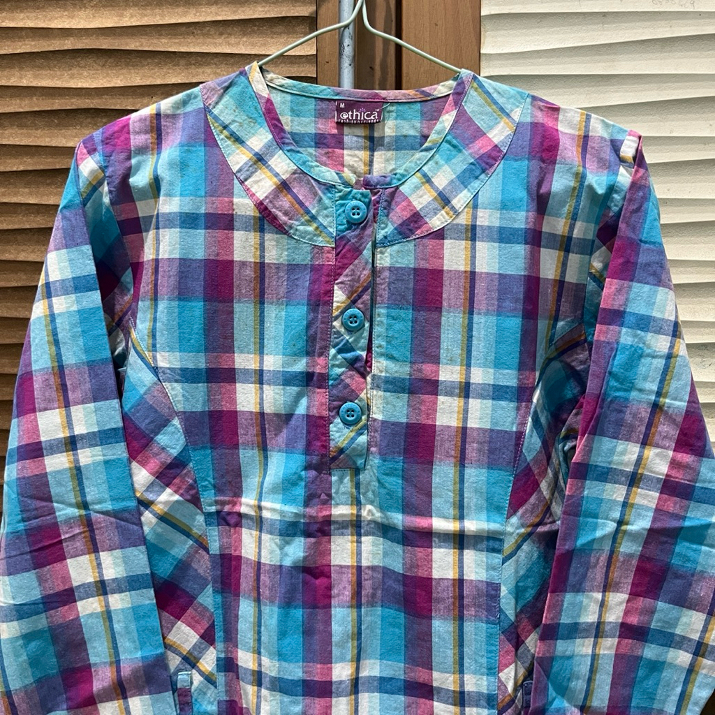 (PRELOVED)  Kemeja merk Ethica / Flanel Wanita Lengan Panjang Kotak-Kotak / Biru Pink Ungu / Tunik