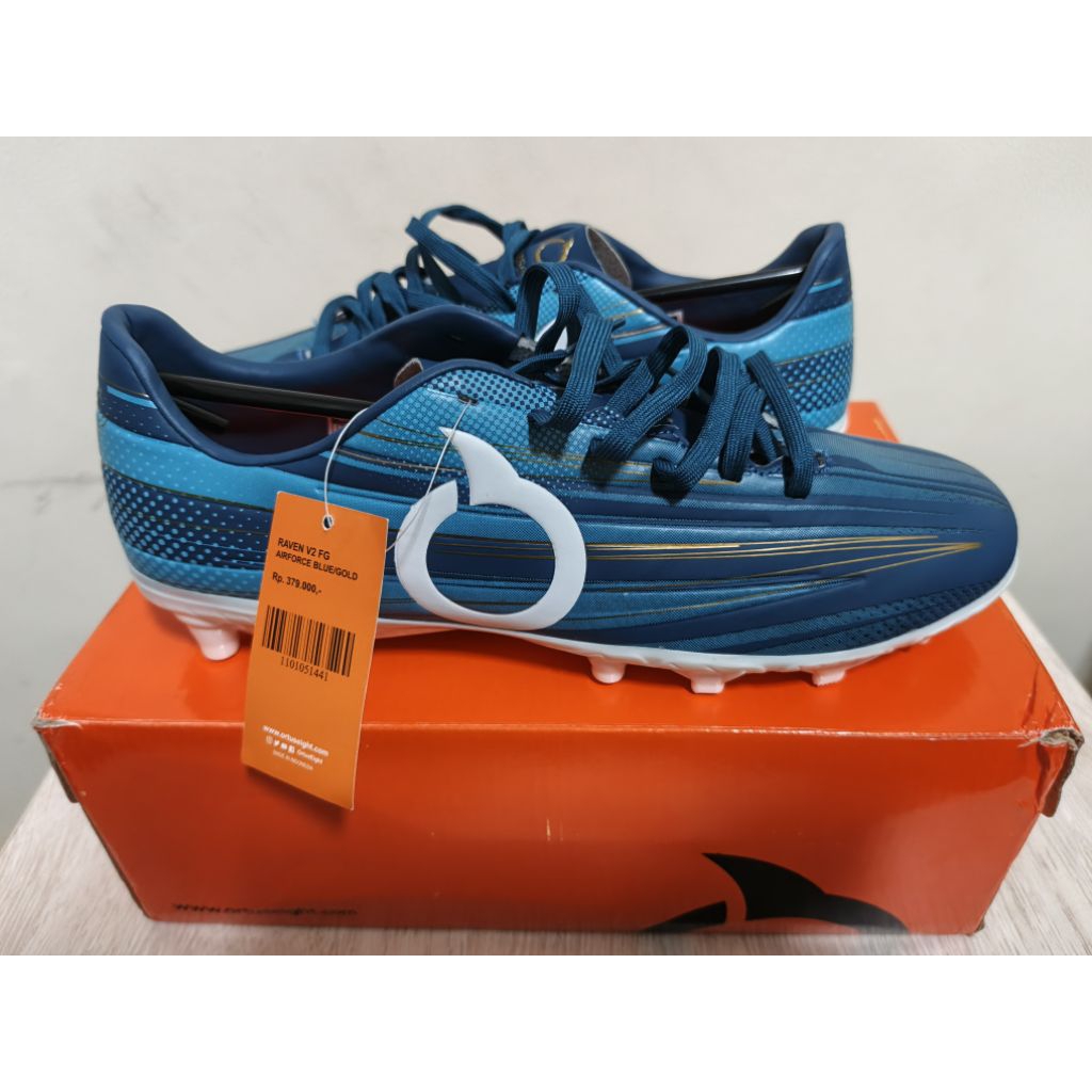 Sepatu Bola Ortus Raven size 41