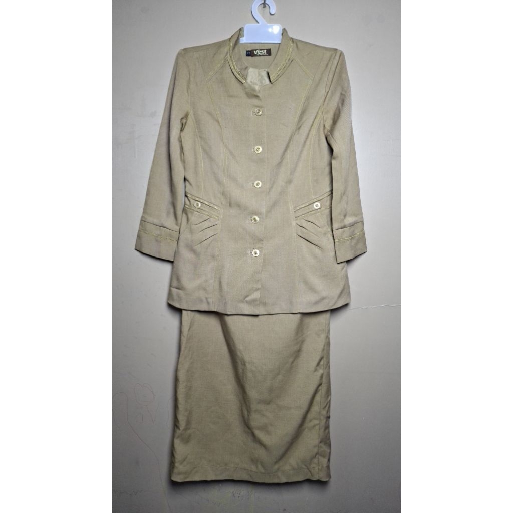 (Preloved Meisyary) Setelan Rok Pemda LD 94 PB 70, LP 70 PJ 90