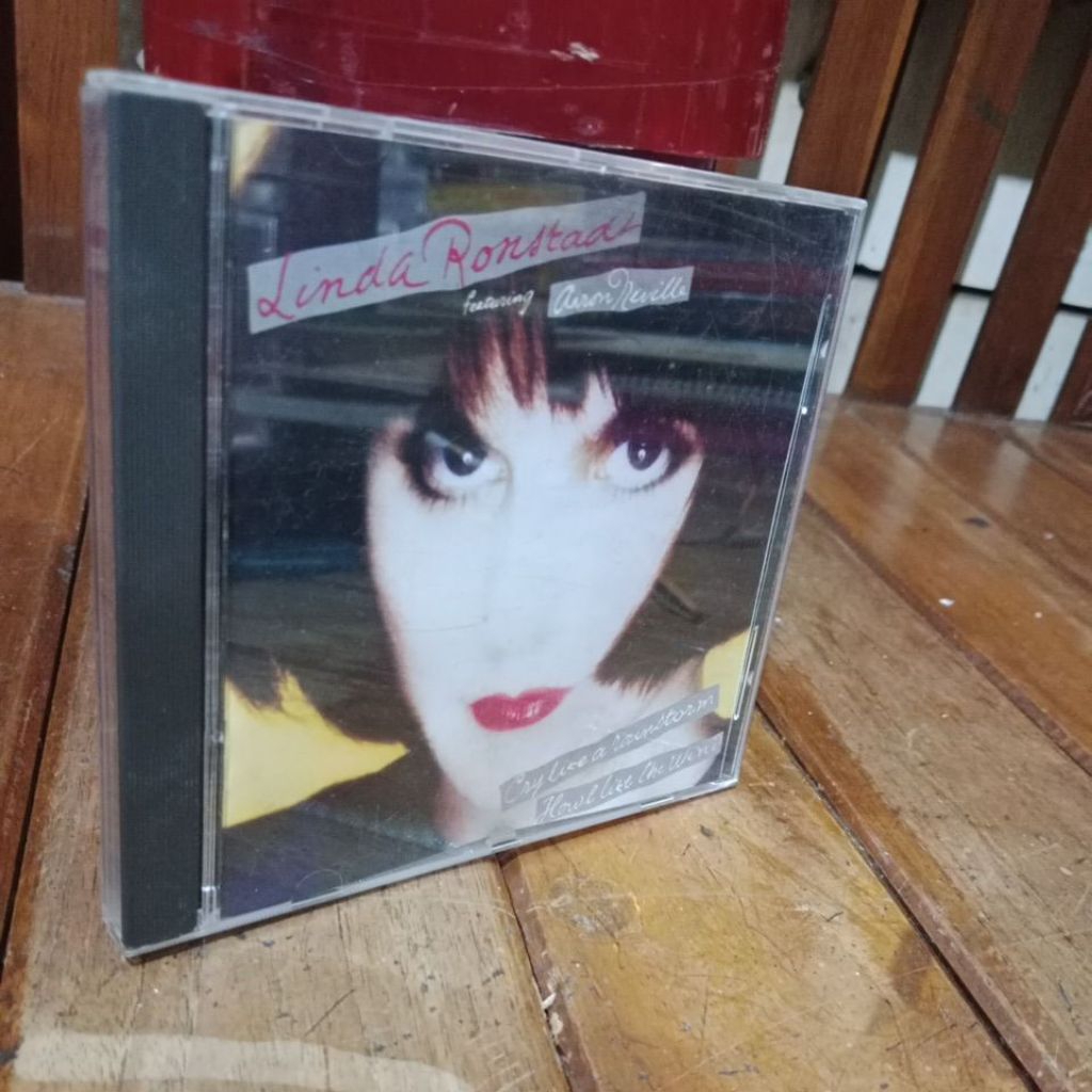 CD - LINDA RONSTADT CRY LIKE A RAINSTORM