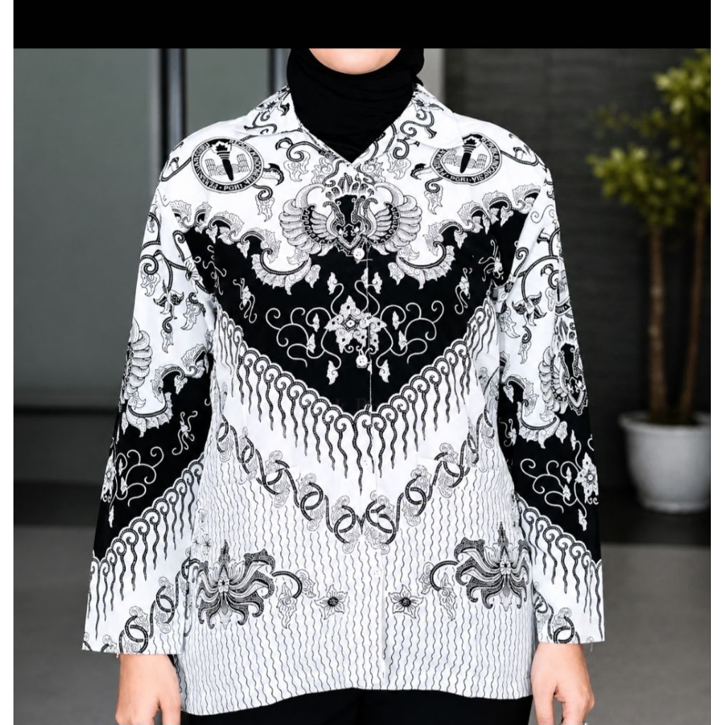 Preloved Set Seragam PGRI Wanita Kusuma Bangsa Atasan Bawahan Rok Span