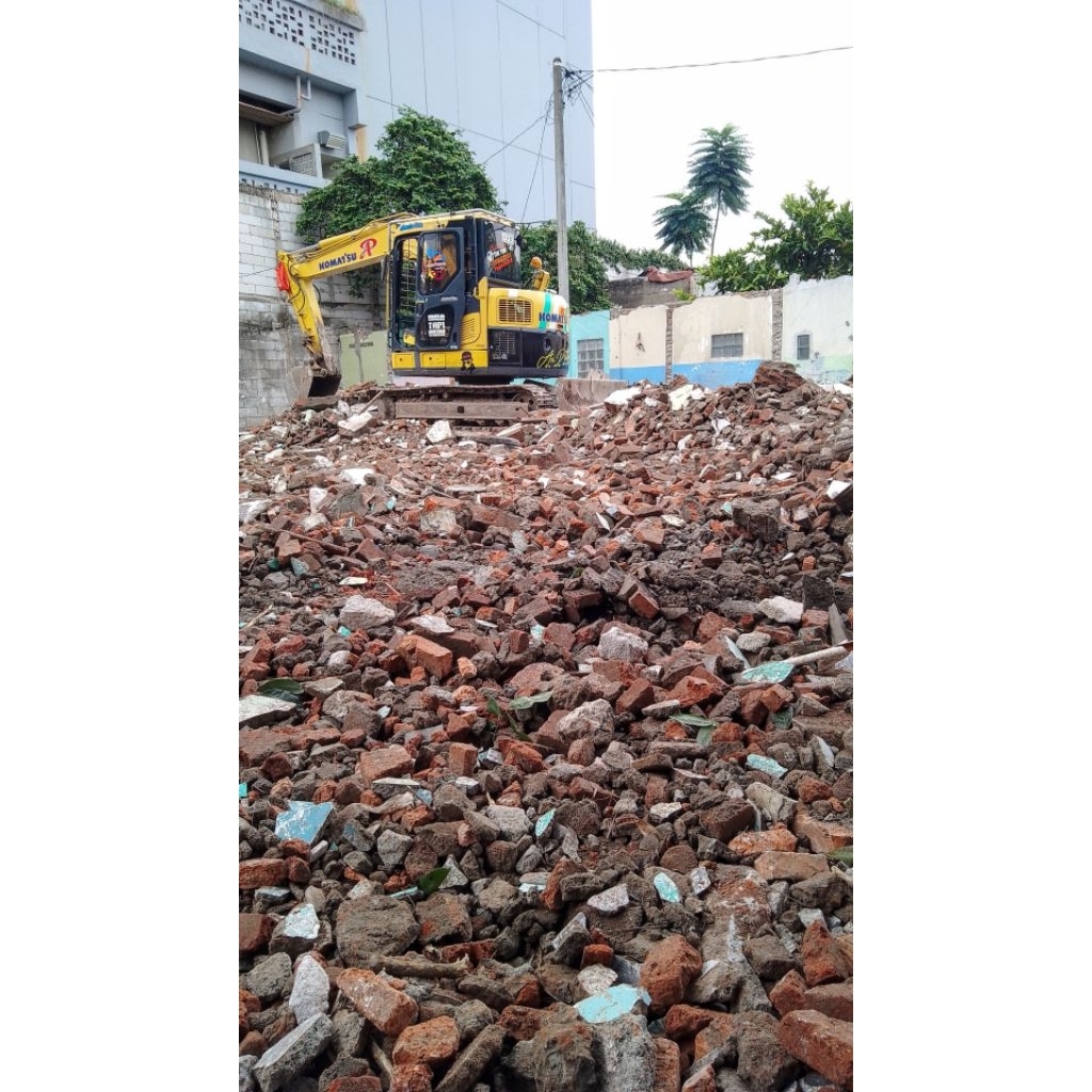 Jasa urugan puing