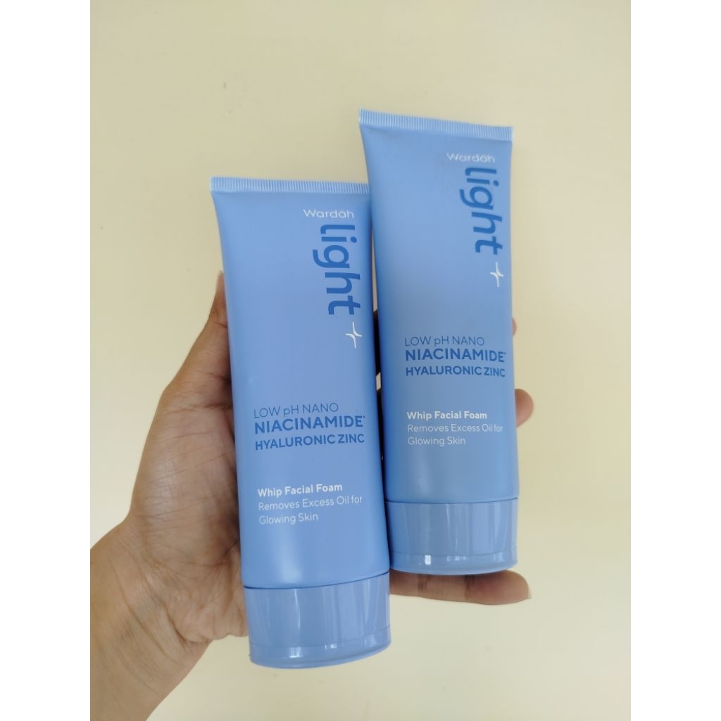 Sabun Cuci Muka Wardah Light+ Mencerahkan Kulit Wajah