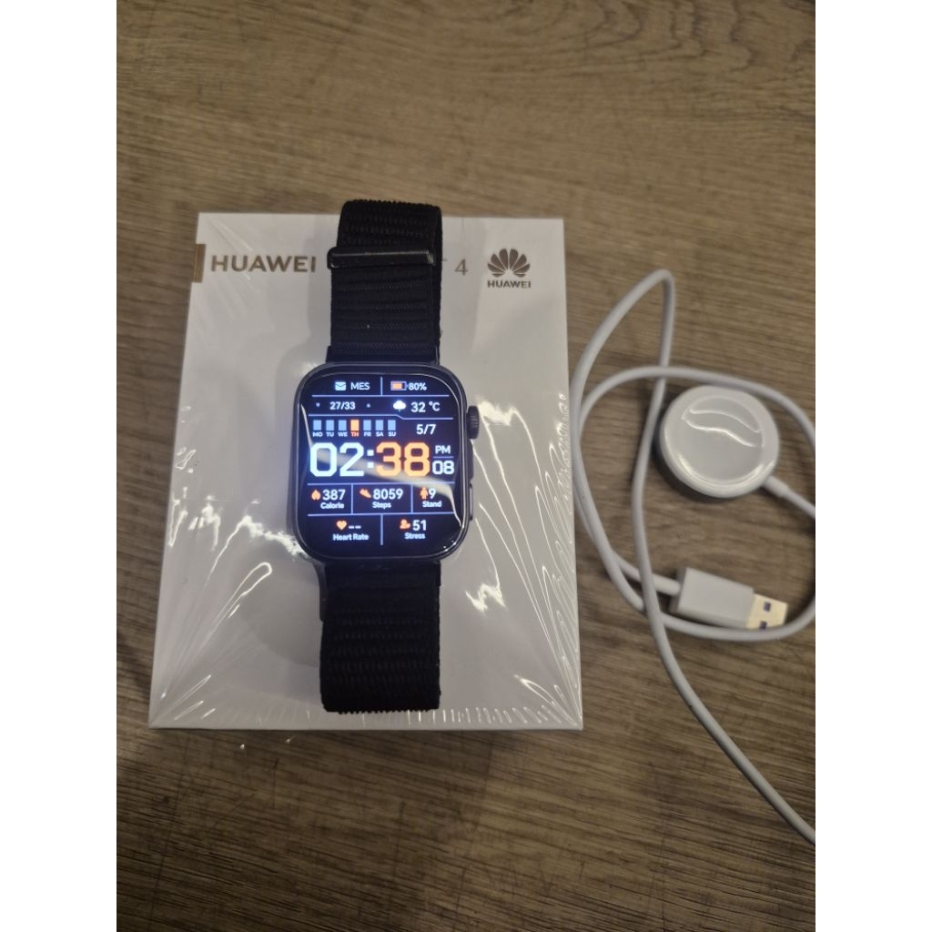 Secondhanded / Bekas Smartwatch Huawei Fit 4 Black / Hitam