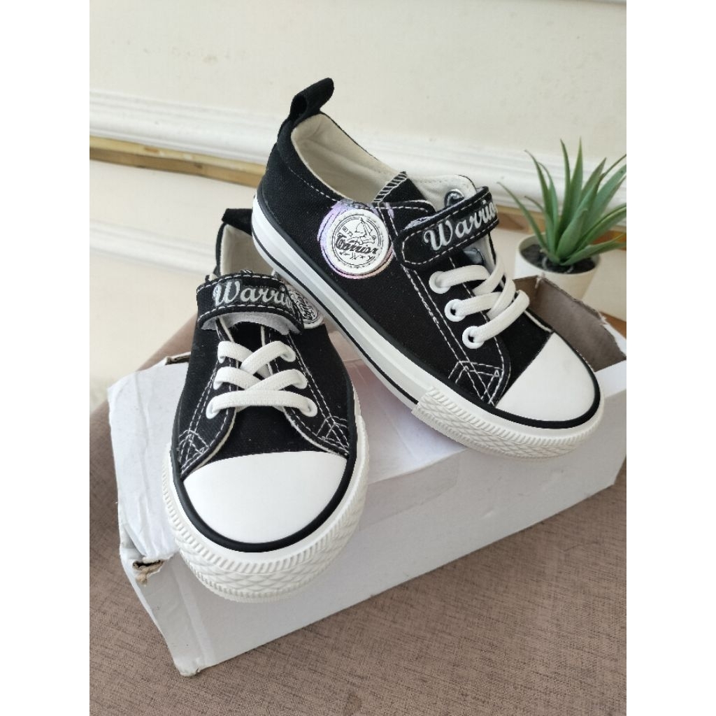 New...Sepatu anak Warior TK atau SD