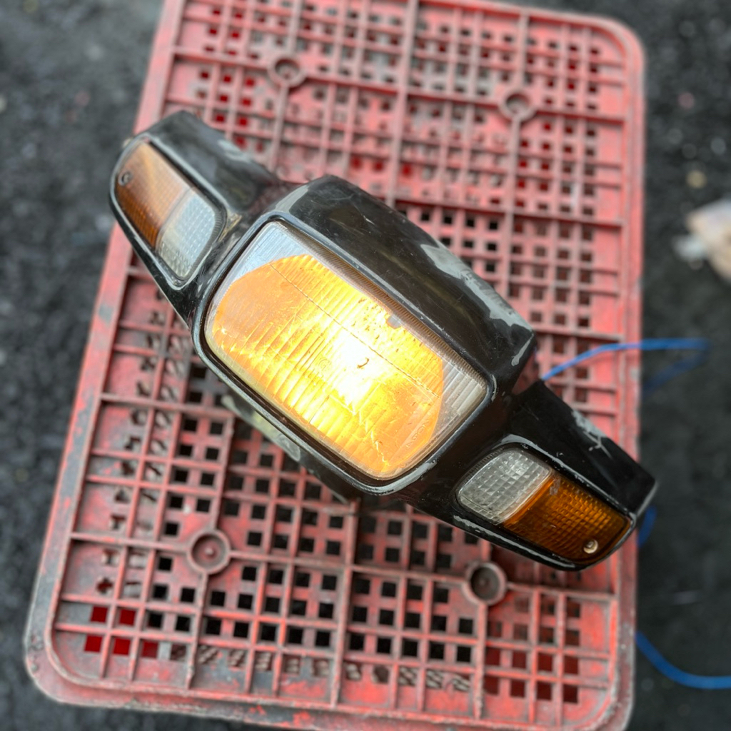 Batok lampu astrea grand original