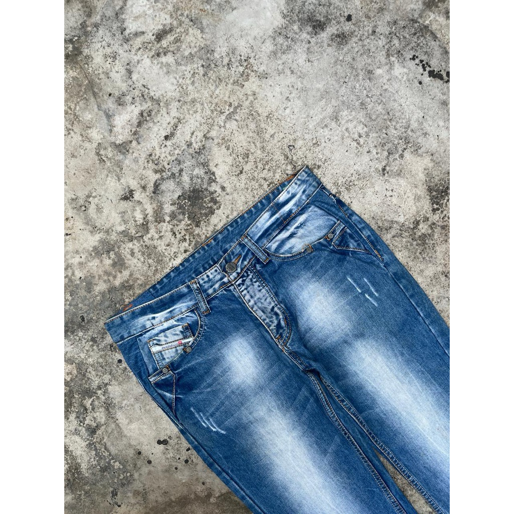 CELANA JEANS DIESEL INDUSTRY MURAH