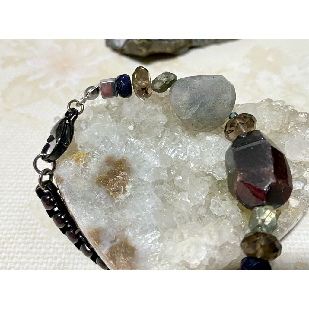 Garnet, Labradorite, Smokey Quartz bracelet, Gelang etnik crystal, Gelang Kristal [Unik, Tersedia 1 
