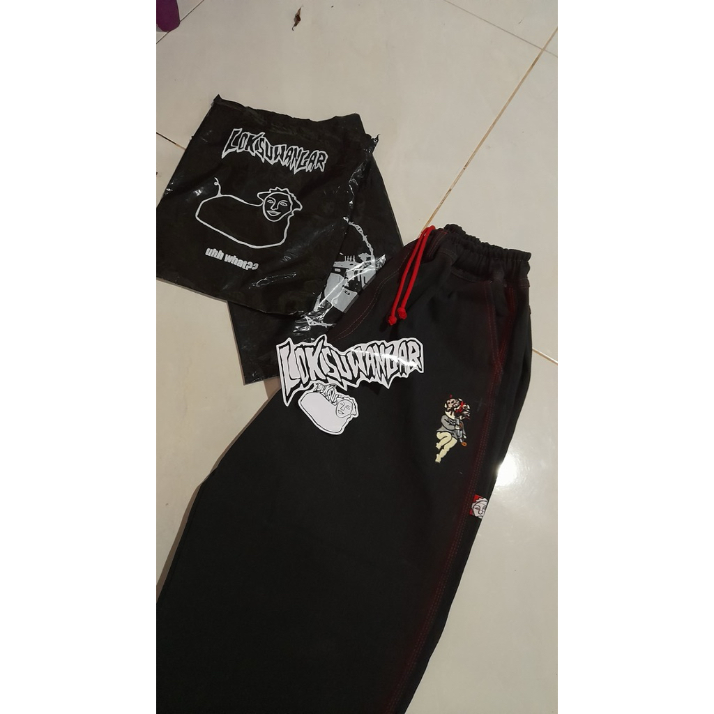 baggy babybong pants size L
