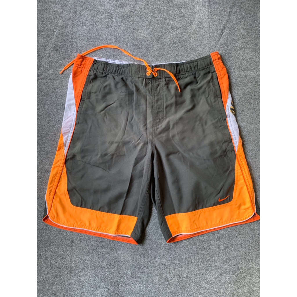 preloved / celana olahraga / Running short / board short / celana lari / surfing / Nike Board Short