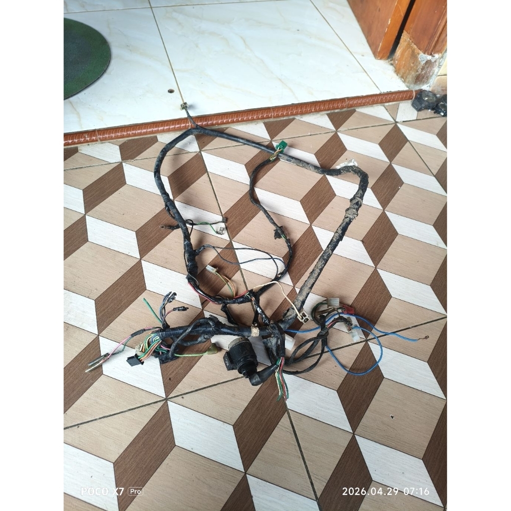 kabel body kymco trend sr 125 second minusan