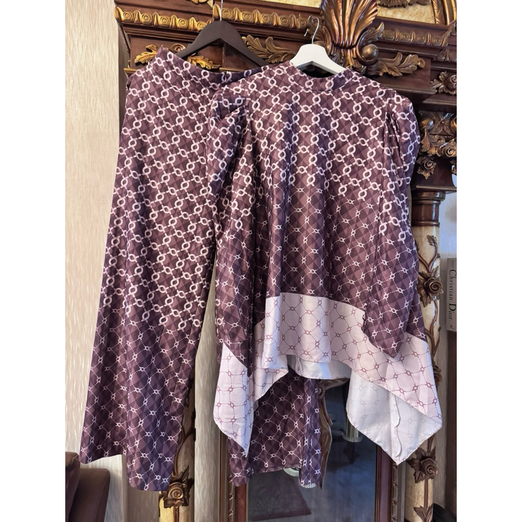 preloved 1 set wearing klamby